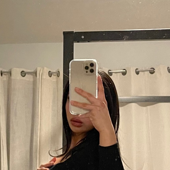 Meet your Posher, Adrienne - Picture 1 of 1